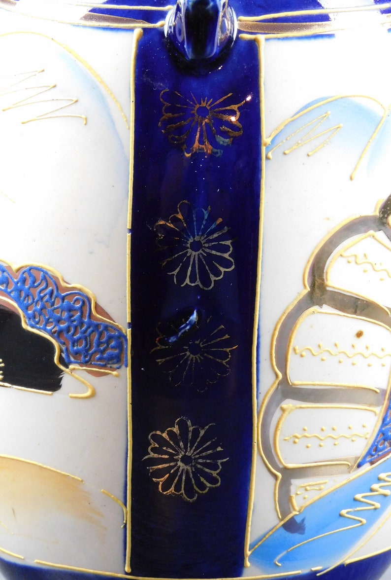 Vintage, Japanese, Porcelain, Cobalt blue, Moriage Satsuma Vase with Foo Dog Handles image 7