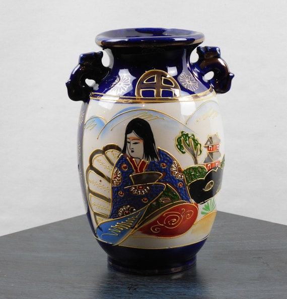 Vintage, Japanese, Porcelain, Cobalt blue, Moriage Satsuma Vase with Foo Dog Handles