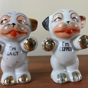 Vintage, Japan, ceramic, Bonzo dog, &quot;I&#39;m Salt&quot;/&quot;I&#39;m Pepper&quot; salt and pepper shakers