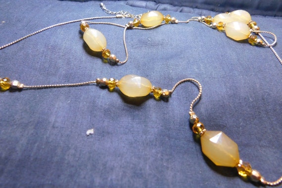Pale Amber Beaded Necklace - image 2