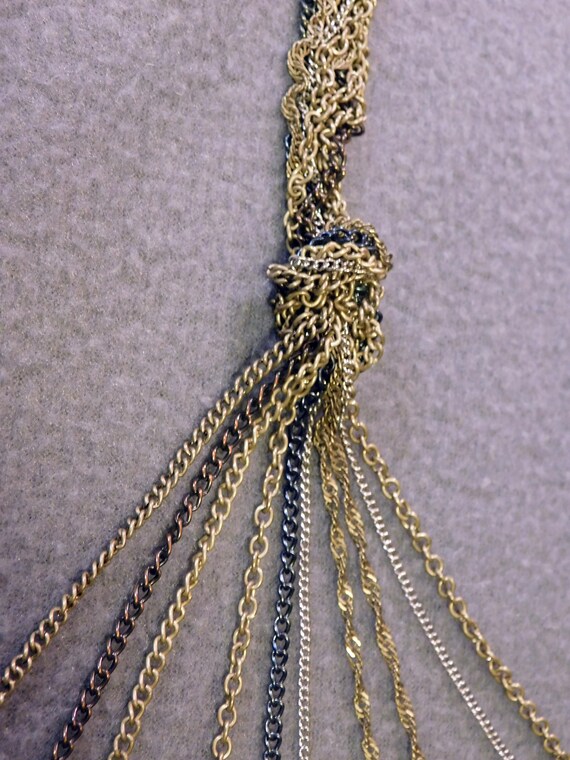 Multi-toned, Multi-strand Knotted Chain Necklace - image 4