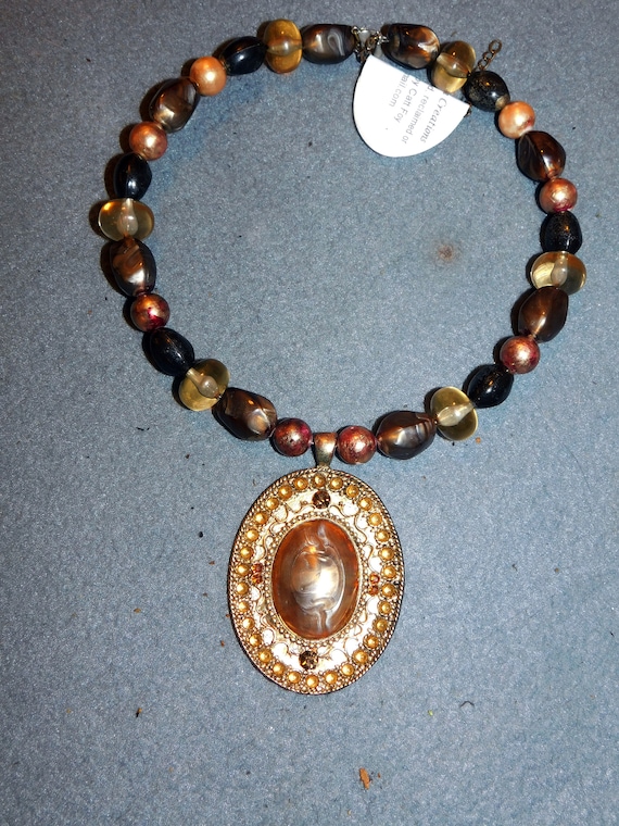 Vintage Amber and Gold  Tone Wire Necklace Stunning Brushed Gold Tone Wire Necklace w/Amber Glass  main image 3
