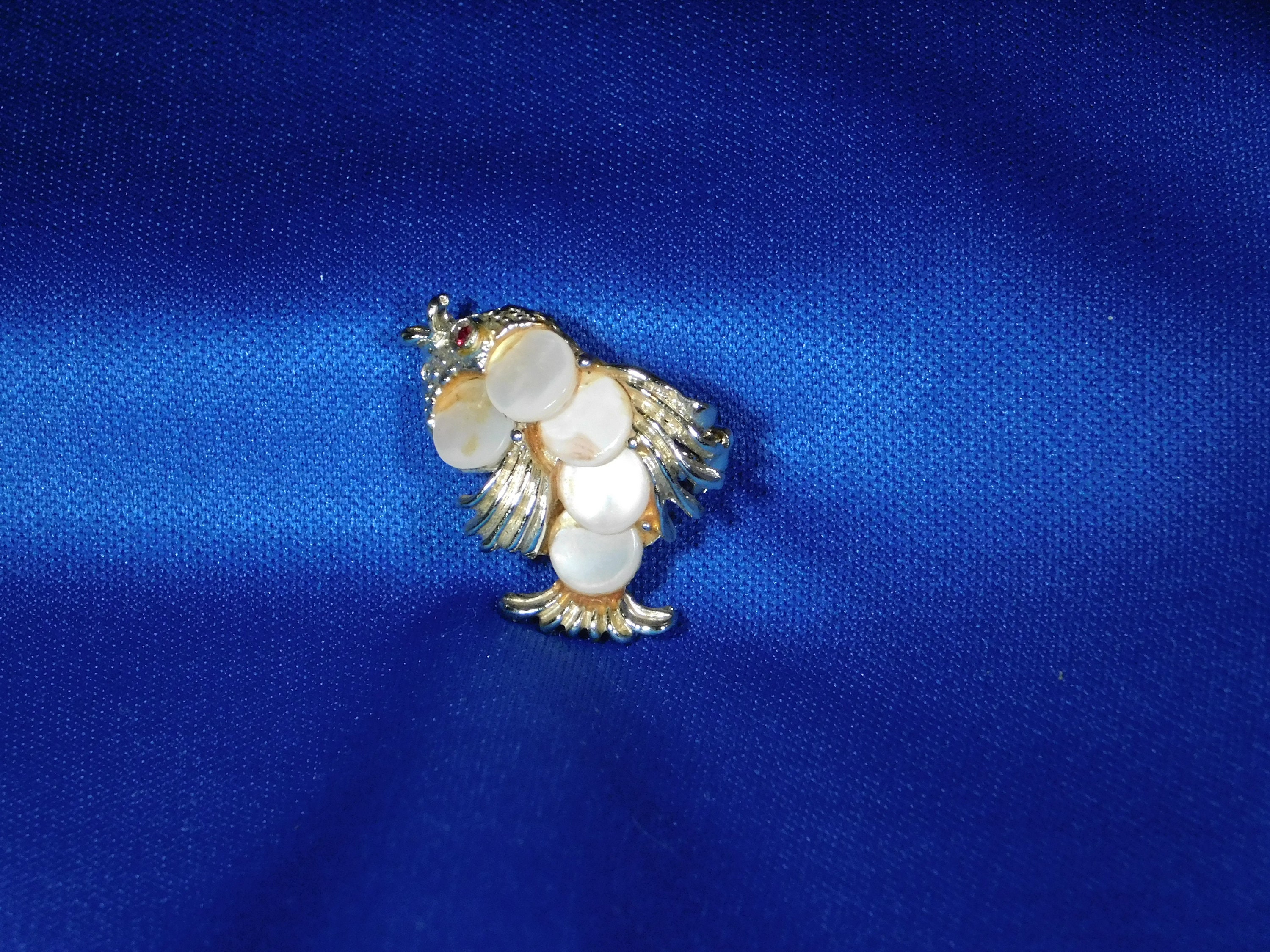 Vintage prada brooch - Etsy 日本