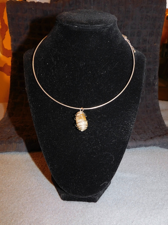 Wire Choker with Tumbled Citrine