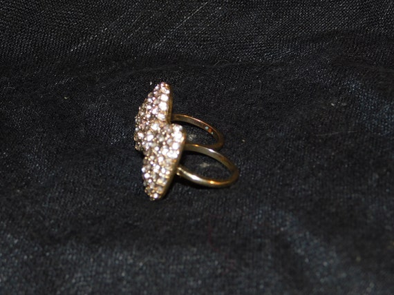 Vintage Bowtie Two-Finger Ring - image 3