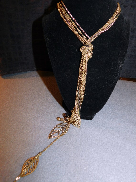 Multi-toned, Multi-strand Knotted Chain Necklace - image 7