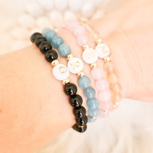 Personalised Initial Mother of Pearl Bracelet / Personalised Crystal Bracelet / 14k Gold Filled / Personalised Beaded Crystal Bracelet