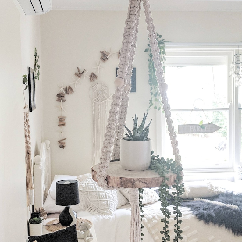 Macrame Hanging Shelf Macrame Shelf Macrame Floating Shelf Hanging Planter Macrame Plant Hanger Double Macrame Plant Holder imagem 3