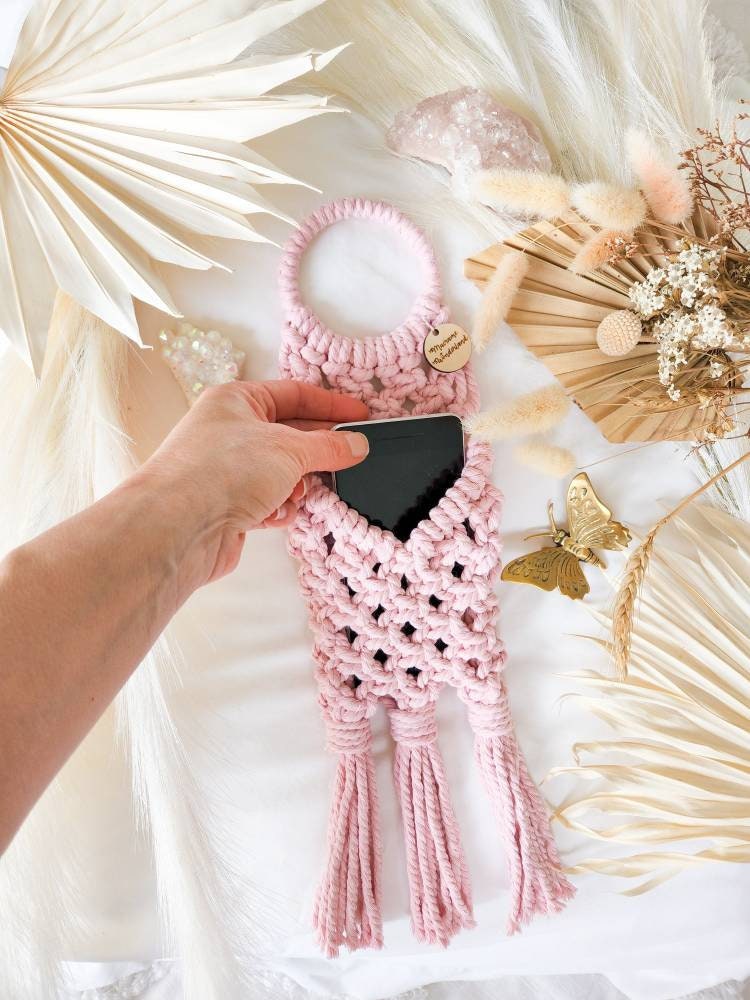 Macrame Phone Pouch / Macrame Phone Holder / Macrame Bag /Macrame Phone Charging Bay