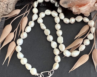 ヴィンテージ淡水バロックパール3連ネックレス ラウンド留め 20インチ