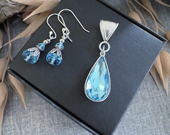 Set Swarovski Aquamarijn hanger en oorbellen: blauwe peervormige hanger, Australische verkoper