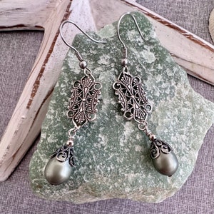 Vintage style filagree earrings/bridal earrings/wedding jewellery/australian seller/Swarovski pearl drop earrings/pacific opal drop earring image 7
