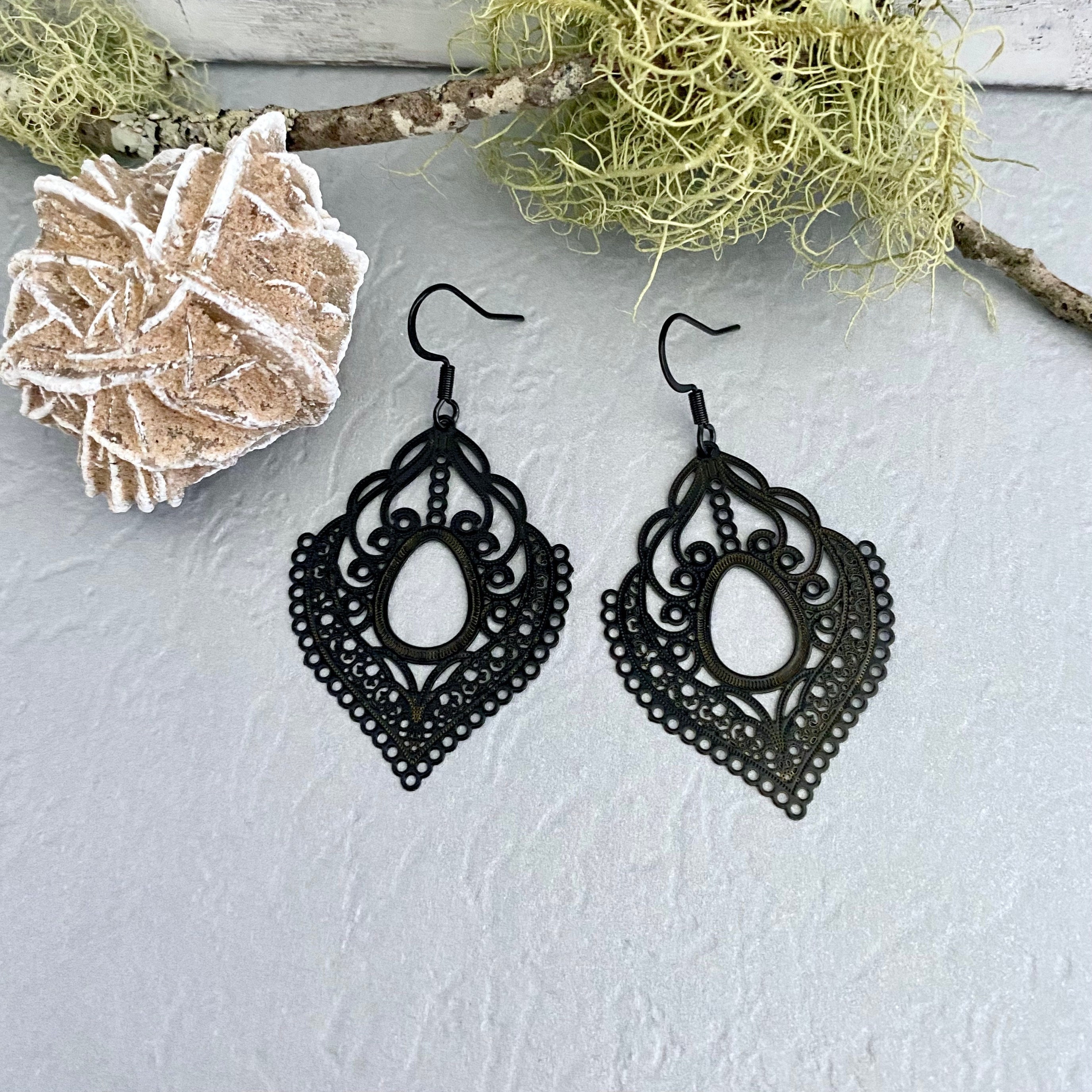 Black Laser Cut Filigree Teardrop Earrings: Lightweight Metal