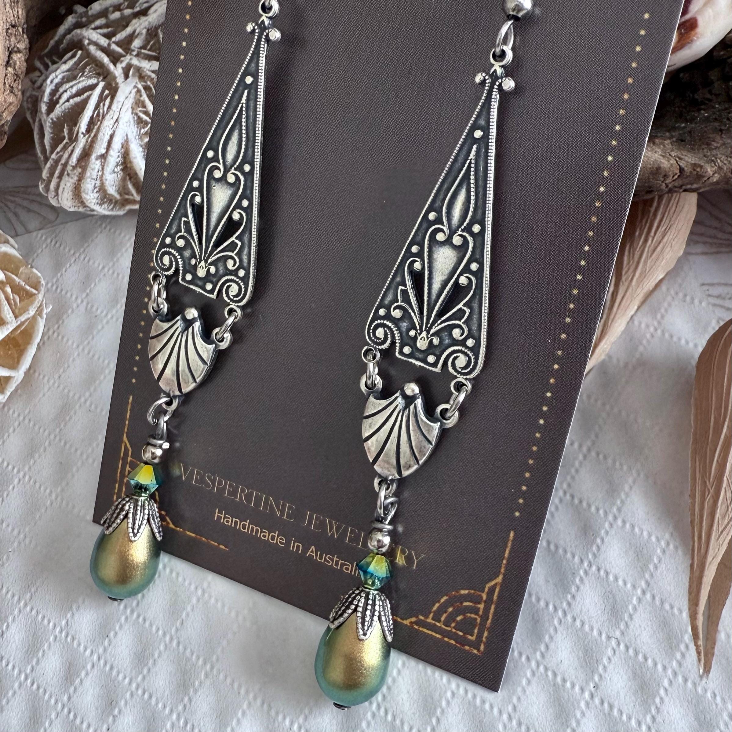 Orecchini pendenti in vetro verde e argento con perline in metallo color argento, lunghezza 55 mm, Misura unica, Vetro Metallo Vetro