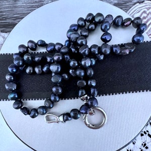 Navy Blue 5-7mm Freshwater pearl necklace/dark blue pearl statement necklace/australian seller/gift for her birthday/June birthstone zdjęcie 9