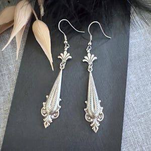 Silver Art Deco fleur-di-lis drop earrings/australian seller/bridal wedding jewelry/bohemian vintage style art nouveau earrings.gift for her