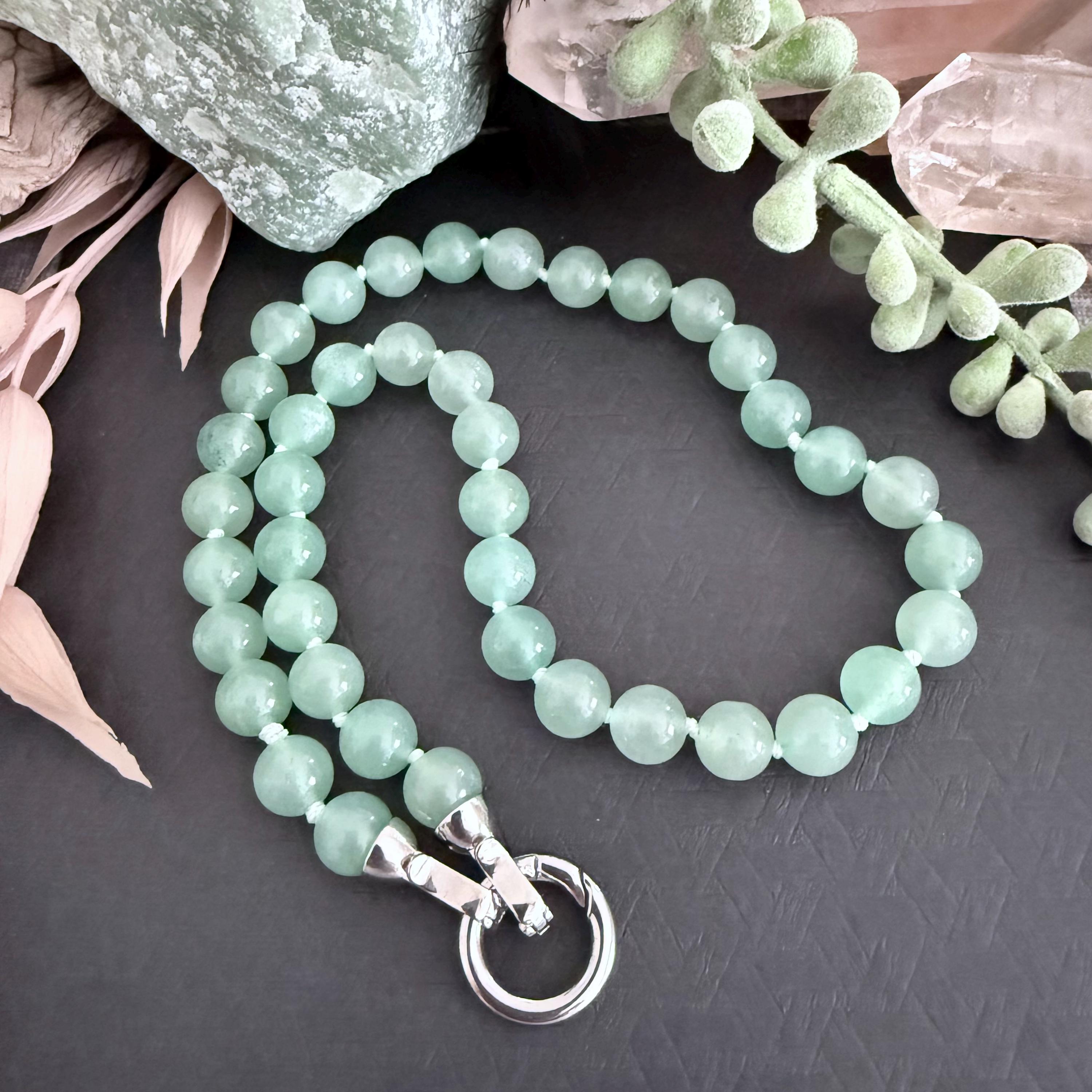 Collana con perline in avventurina verde da 6 mm e 8 mm: perline di pietre preziose annodate, chiusura in acciaio inossidabile