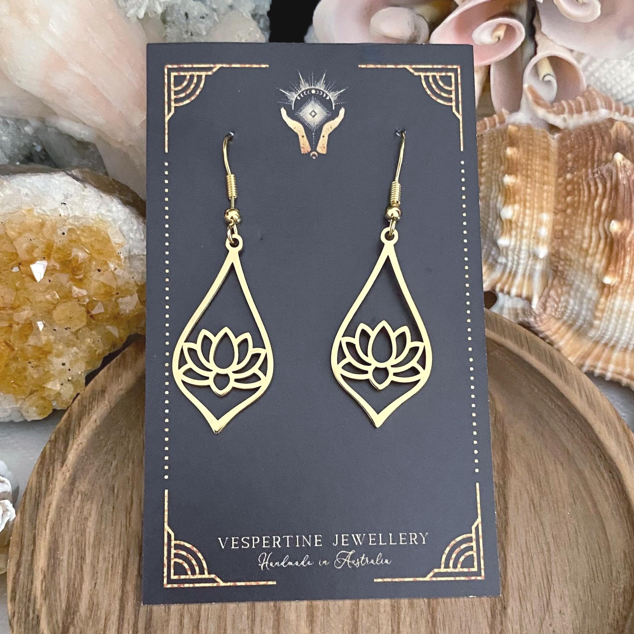 Boucles D'oreilles Pendantes Lotus Doré - Pampilles Astres - Acier Inoxydable - France