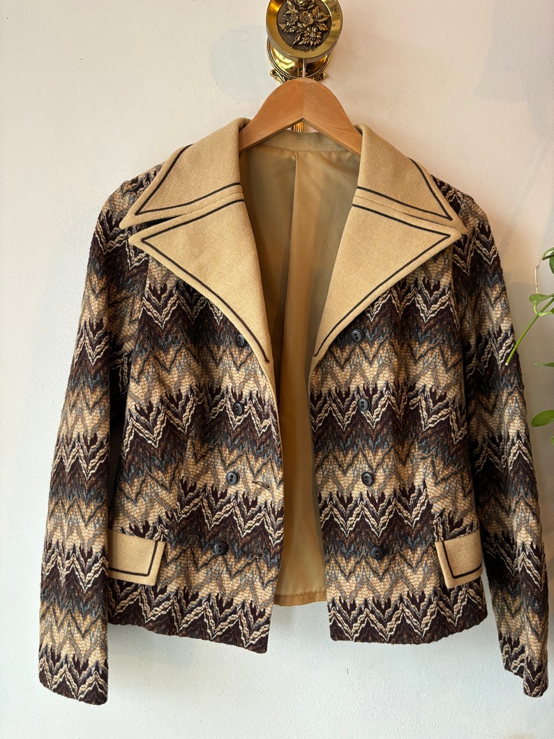 Vintage 70s zigzag wool blazer image 2