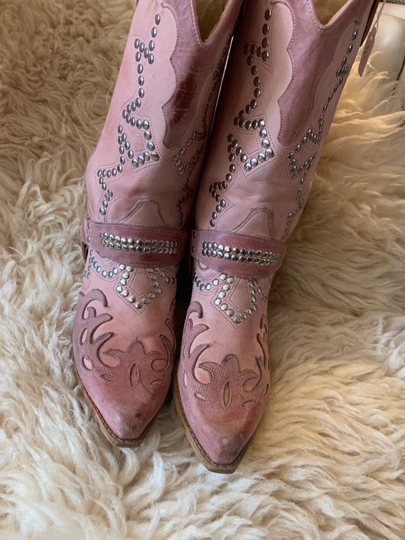 Vintage pink western boots