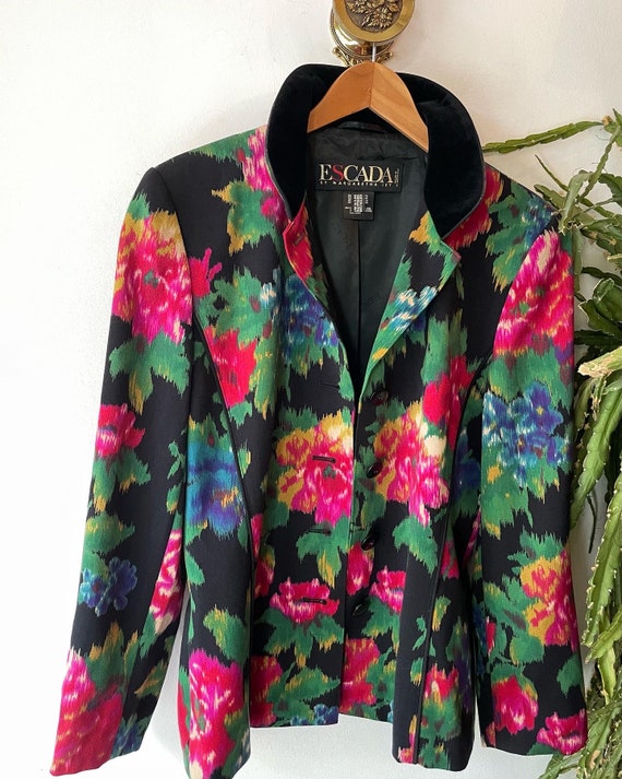 Escada floral best sale jacket