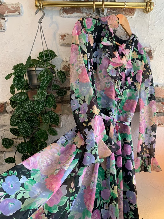 Vintage bohemian flower dress
