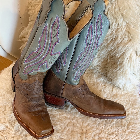 Vintage western cowboy boots
