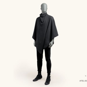 Unisex Black Poncho Black Cape Gender Neutral Poncho Handmade in Berlin Gender fluid clothing. zdjęcie 4