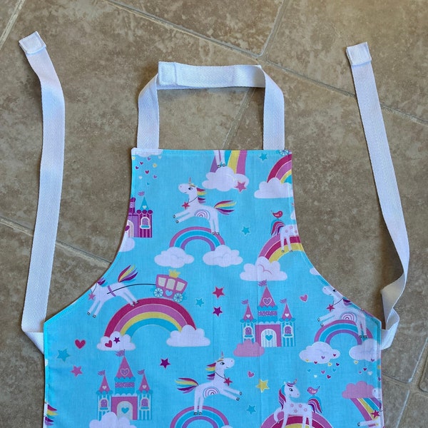 Kids Apron, Toddlers Apron, Childs Apron, Reversible Apron, Age 2+yrs & 4-7yrs, Velcro Neck Fastening, Unicorns