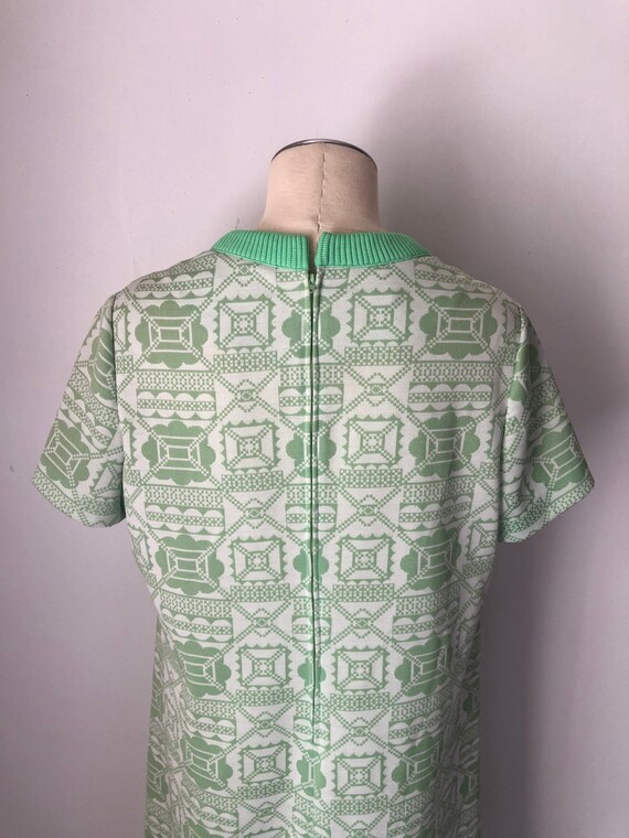 60s Mod Green Pattern Shift Dress XL - image 2