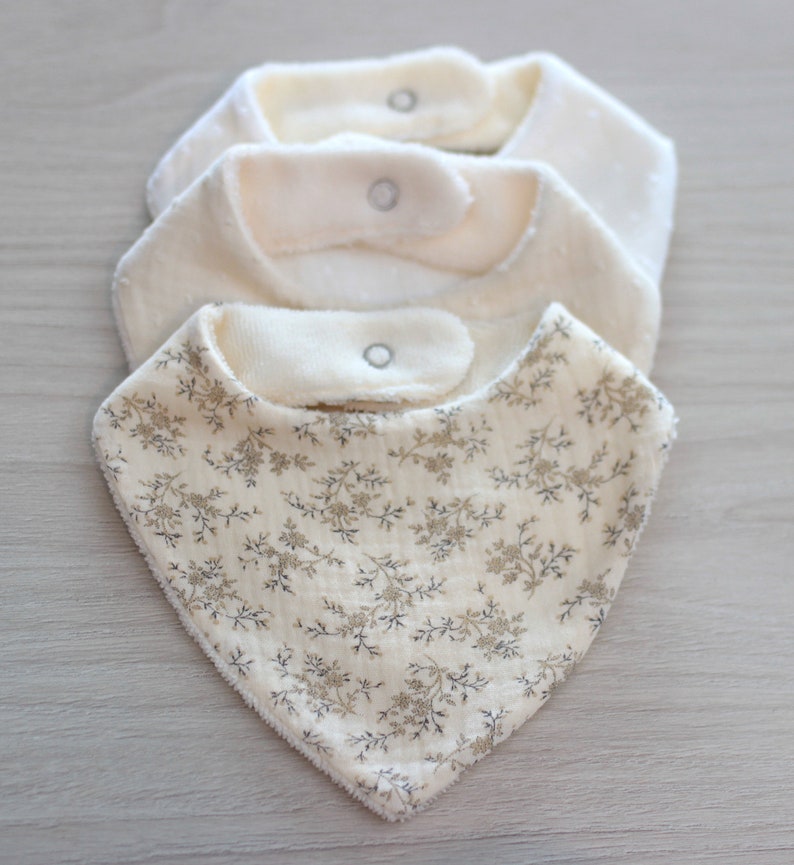 Double gauze bandana bib for baby, birth gift, ecru bib, white, sold individually image 2