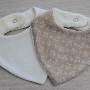 Bavoir bandana double gaze pour bébé, cadeau de naissance, bavoir lin, blanc, lin à motif blanc, vendu à lunité image 3