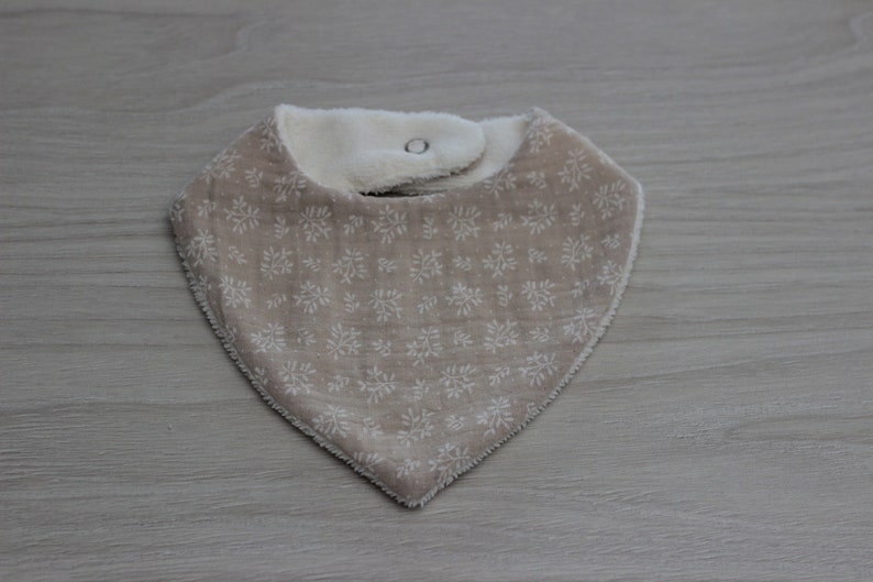 Bavoir bandana double gaze pour bébé, cadeau de naissance, bavoir lin, blanc, lin à motif blanc, vendu à lunité Lin motif branche