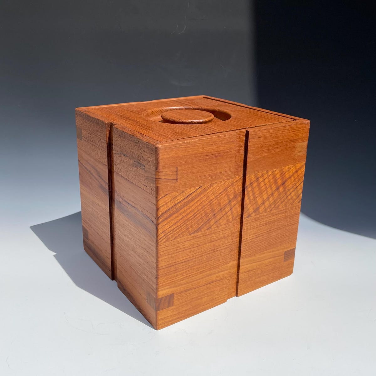 Kalmar teak cube ice bucket