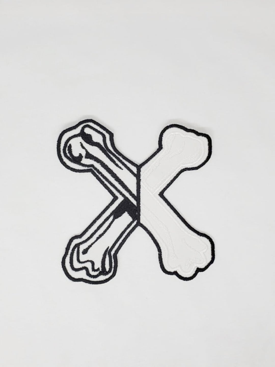 Crossbones Applique Design 4x4 5x5 and 6x6 Instant Download Happy Day ...