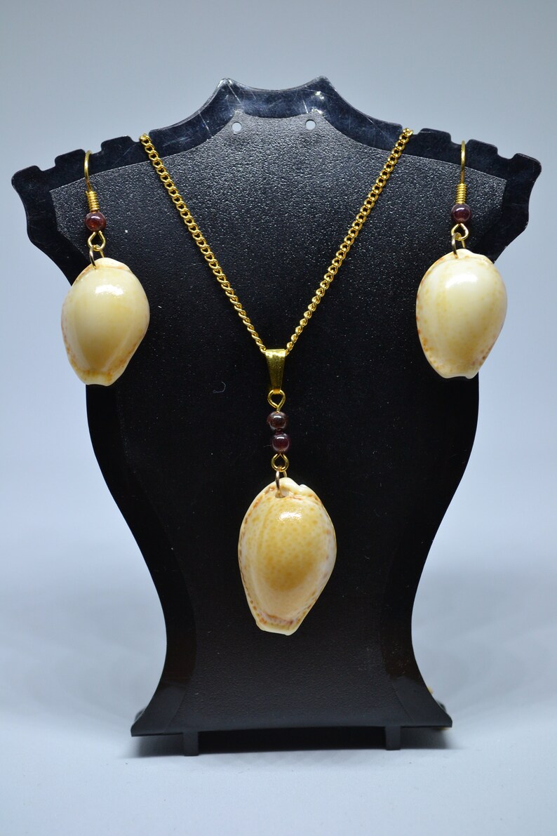 Beho Jewellery 52 Cm Gold Color Necklaces Earring Hooks With A Unique Seashell Orange And Beige Colors Pendant Nu 510 Jewelry Sets Jewelry Ugaurbanag Com Beho Jewellery 52 Cm Gold Color Necklaces Earring Hooks With A Unique Seashell Orange And Beige Colors Pendant Nu 510 Jewelry Sets Jewelry Ugaurbanag Com