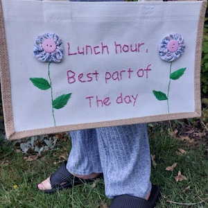 Draagtas van gerecycled denim met patchwork: herbruikbare boodschappentas