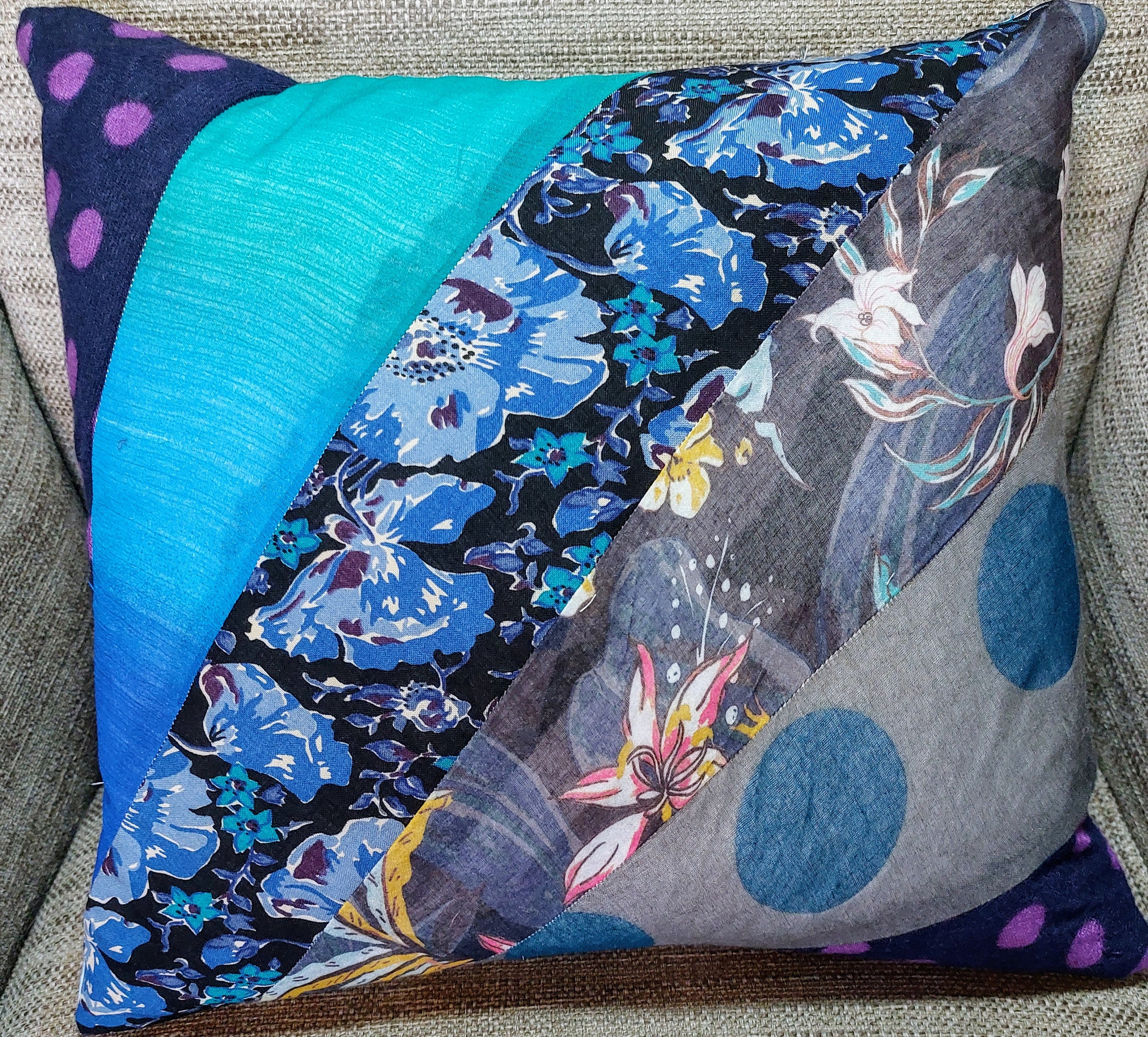 thumbnail image 2 of Personalized To My Old Friend Thank You Pillow OB254 32O69 2 of 9