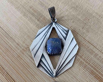 Lapis lazuli and silver pendant