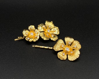 Statement Gold Flower Hair Clip, CZ Flower Barrettes, Wedding Hair Barrettes, Statement Hair Clip, Wedding Accessories, Bridesmaids Gift