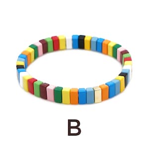 Pride Month Armband, schmales Regenbogen-Emaille-Fliesenarmband, Colorblock-Armbänder, Fliesenperlen-Armbänder, dehnbare Stapelarmbänder B