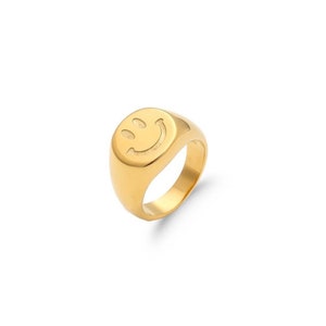 18K Gold Plated Smiley Face Ring, Emoji Ring, Happy Face Ring, Gold Chunky Ring, Stacking Ring, Birthday Gift Ring, Friendship Ring