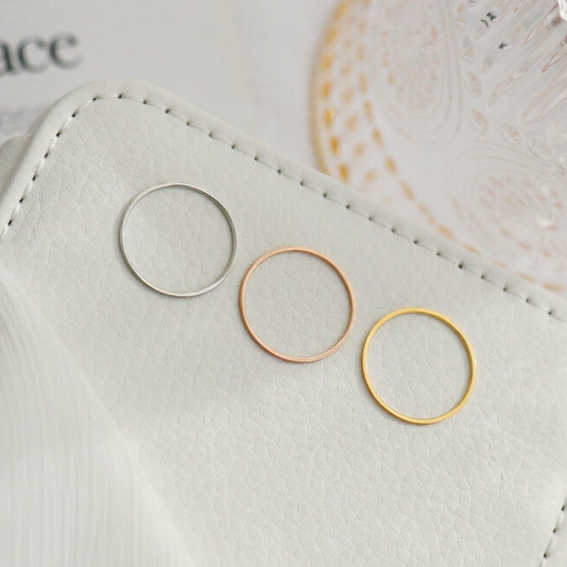 Set di anelli impilabili ultra sottili, anello minimalista placcato in oro 18 carati/oro rosa/argento, anello impilabile minimo, anello in oro Midi, anello impilabile delicato immagine 2