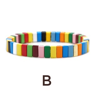 Pride Month Armband, schmales Regenbogen-Emaille-Fliesenarmband, Colorblock-Armbänder, Fliesenperlen-Armbänder, dehnbare Stapelarmbänder Bild 4