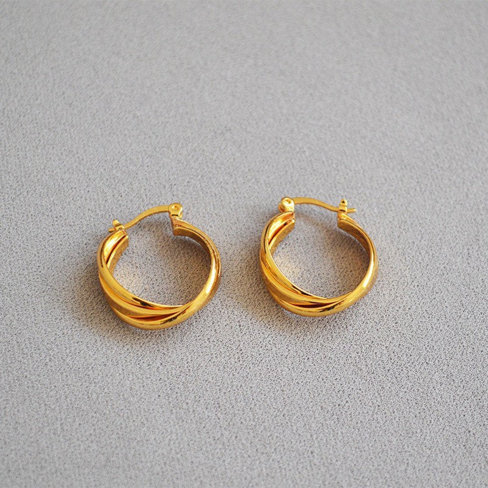 18K Gold Plated Twist Hoop Earrings A Pair 2cm Gold Hoop Etsy