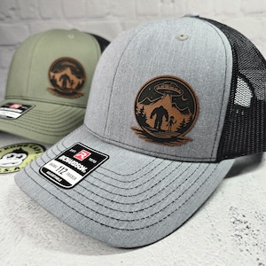 Bigfoot Lover Hat, Bigfoot Lover Gifts, Bigfoot Space Alien Hats, Sasquatch Lover Gifts, Bigfoot Yeti Alien Richardson 112 Sasquatch Hats