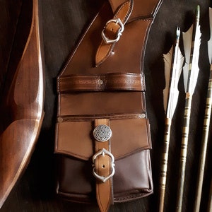 Quiver &quot;Field-Pouch buckle&quot;