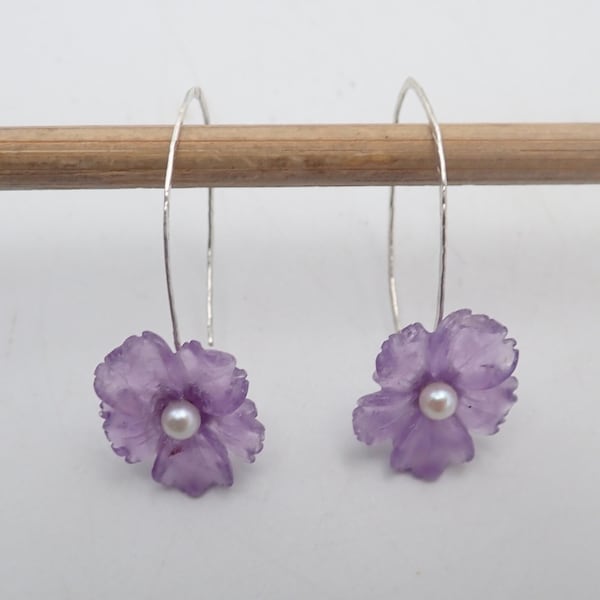 Carved amethyst flower, white pearl sterling silver earrings. Amethyst flower earrings. Carved amethyst. Carved gemstone flower earrings.