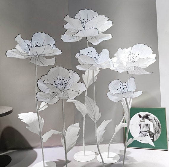 Free-standing Artistic Poppy Paper Flower Installation -event