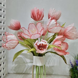Bouquet di tulipani giganti in seta autoportante - Decorazione per matrimoni/eventi primaverili ed estivi - Espositore per visual merchandising artigianale - Tulipani rosa